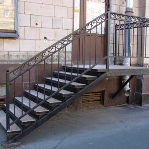 наружная металлическая лестница