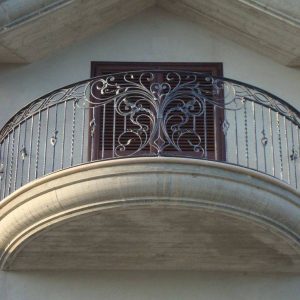 перила кованые на балкон